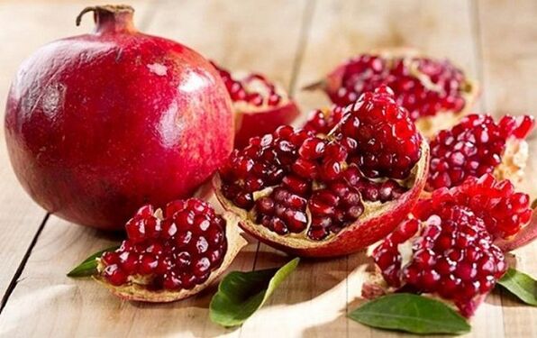 Pomegranate against worms